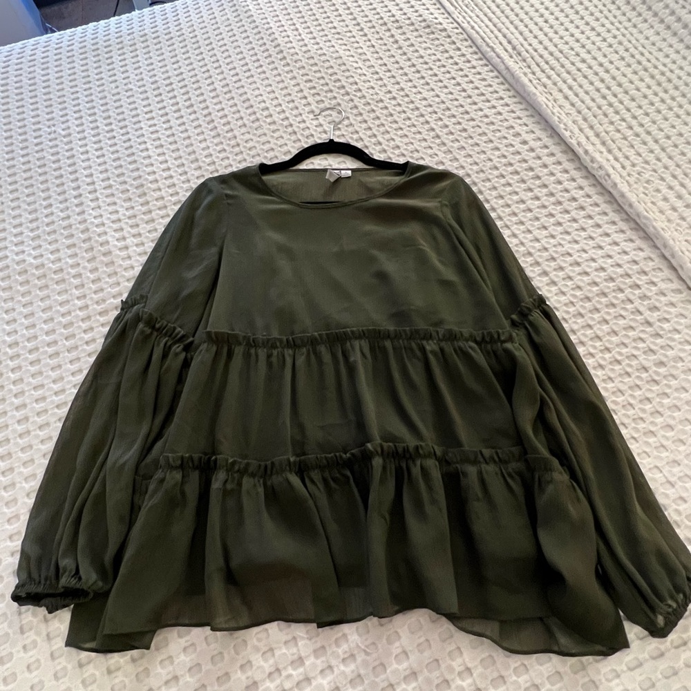 Kensie top size S